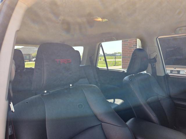 Photo of 2015 White Toyota 4Runner