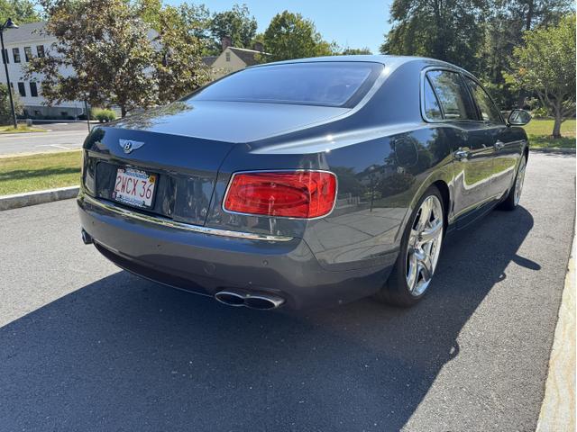 Photo of 2015 Silver Bentley Flying Spur