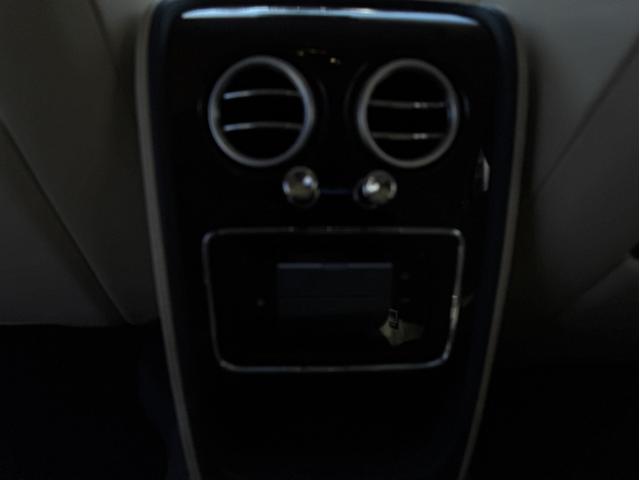 Photo of 2015 Silver Bentley Flying Spur