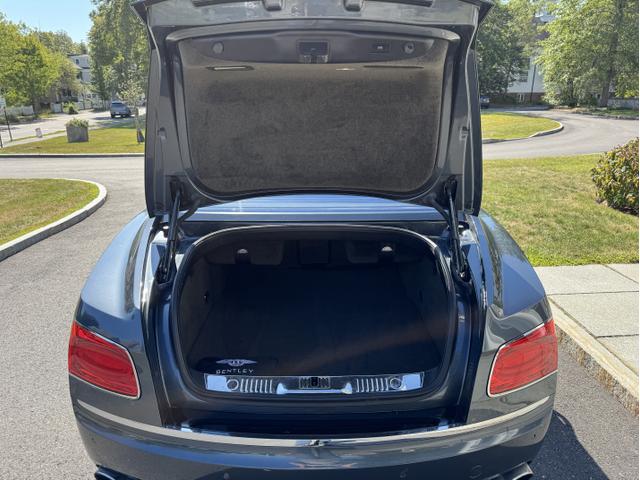 Photo of 2015 Silver Bentley Flying Spur