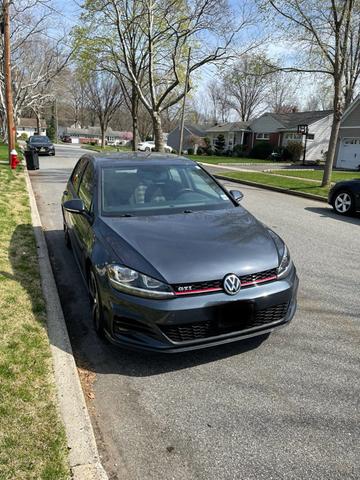 Photo of 2018 Blue Volkswagen Golf GTI