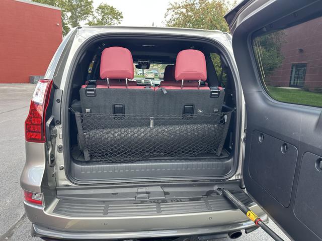 Photo of 2020 Silver Lexus GX 460