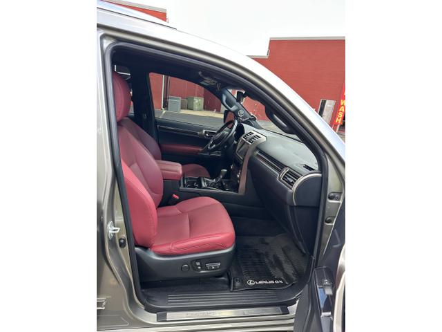 Photo of 2020 Silver Lexus GX 460