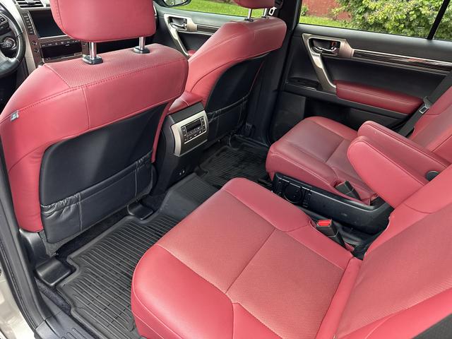 Photo of 2020 Silver Lexus GX 460
