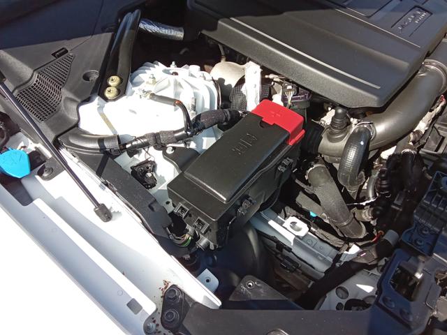Photo of 2019 White Jaguar XF