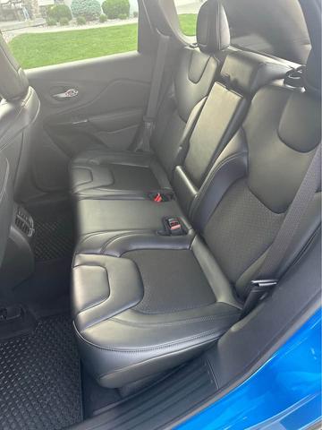 Photo of 2020 Blue Jeep Cherokee