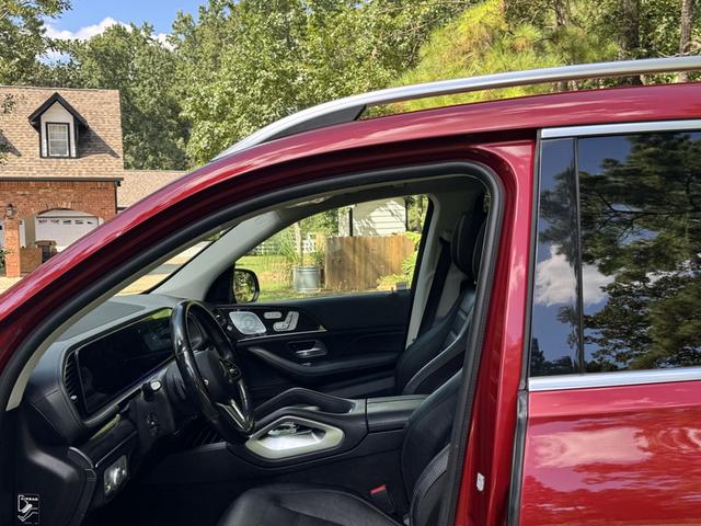 Photo of 2020 Purple Mercedes-Benz GLS 450