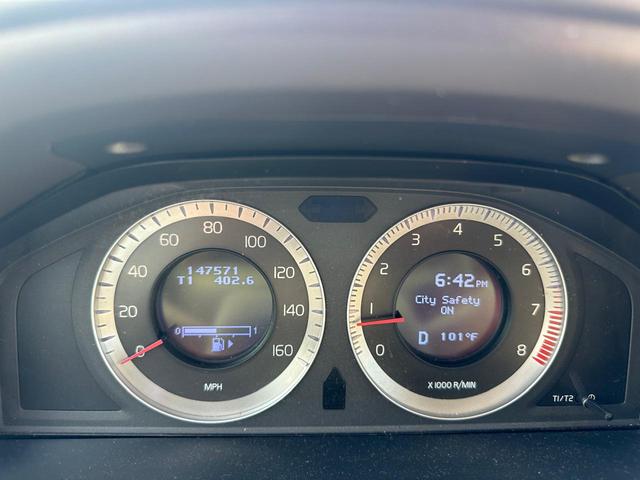 Photo of 2010 Gray Volvo XC60