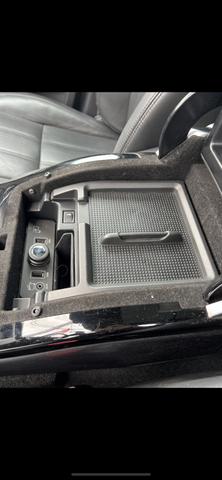 Photo of 2016 Black Land Rover Range Rover