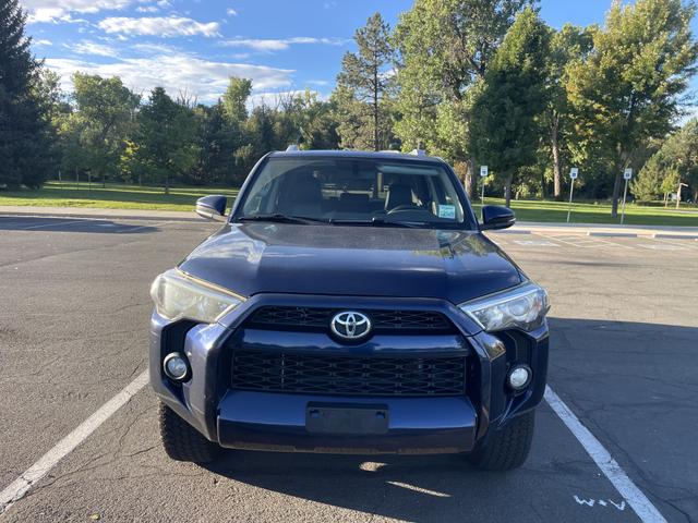 Photo of 2016 Blue Toyota 4Runner