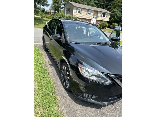 Photo of 2018 Black Nissan Sentra