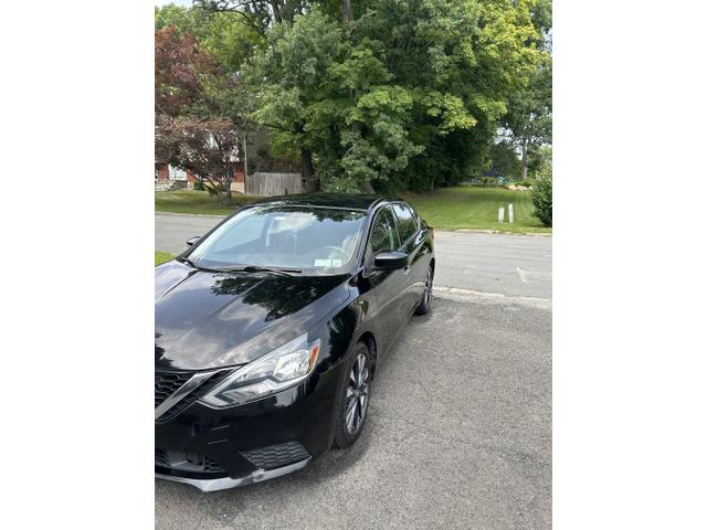 Photo of 2018 Black Nissan Sentra
