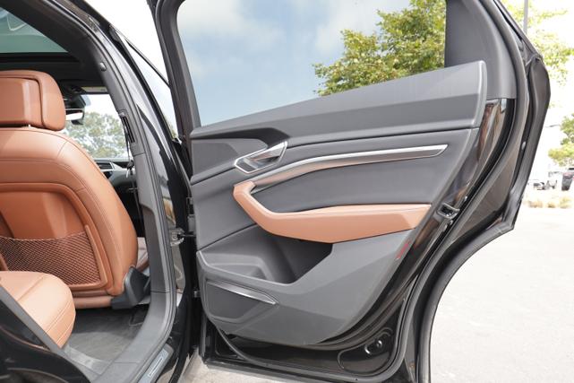 Photo of 2021 Black Audi e-tron Sportback