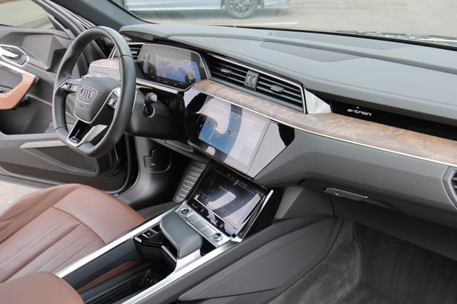 Photo of 2021 Black Audi e-tron Sportback