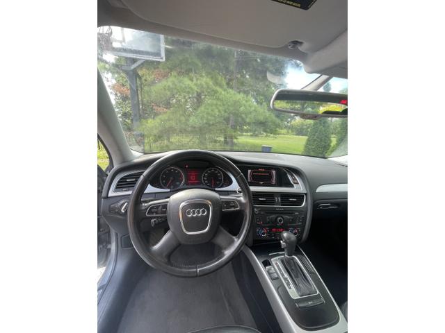 Photo of 2011 Gray Audi A4