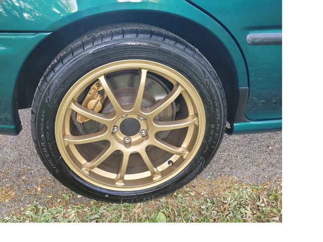 Photo of 1998 Green Subaru Impreza
