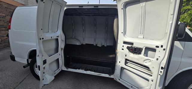 Photo of 2018 White Chevrolet Express 2500