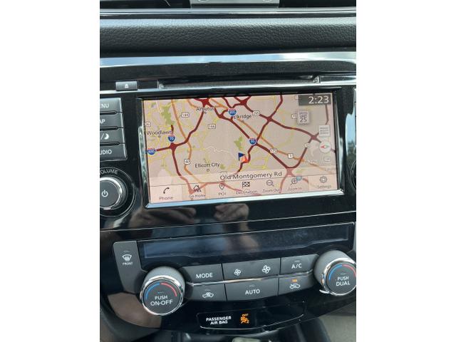 Photo of 2018 Gray Nissan Rogue