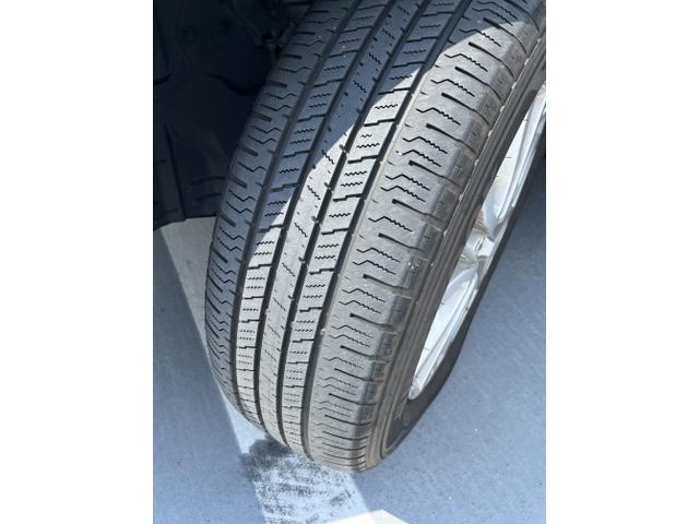 Photo of 2018 Gray Nissan Rogue