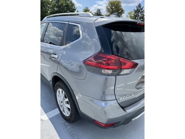 Photo of 2018 Gray Nissan Rogue