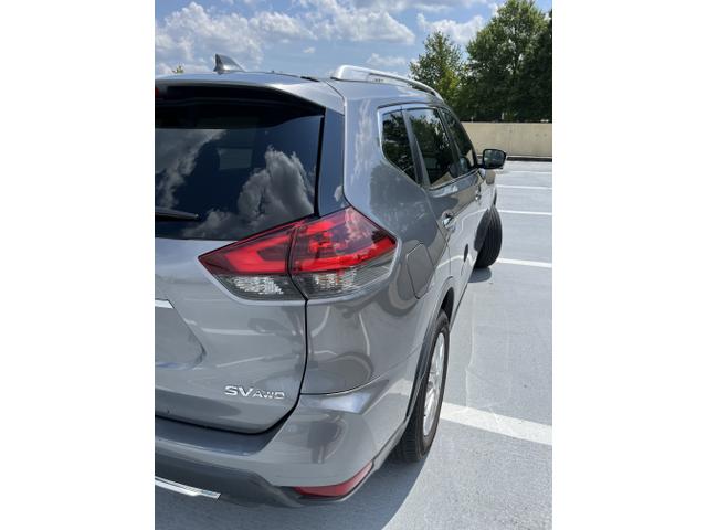 Photo of 2018 Gray Nissan Rogue
