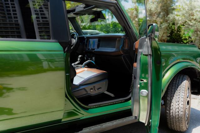 Photo of 2023 Green Ford Bronco
