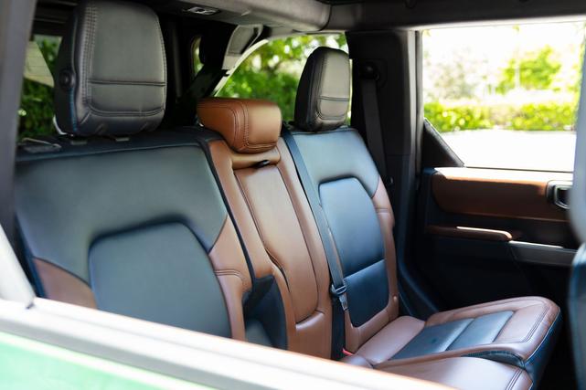 Photo of 2023 Green Ford Bronco