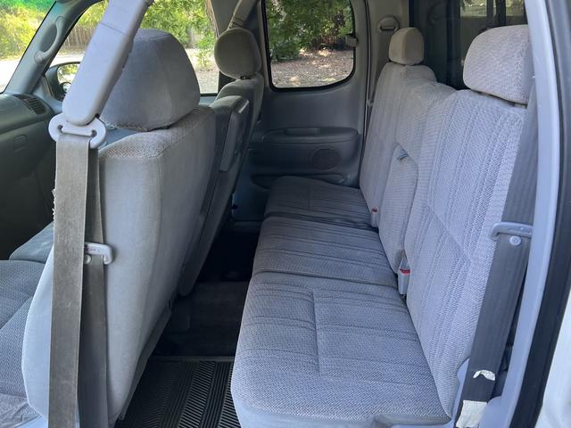 Photo of 2000 White Toyota Tundra