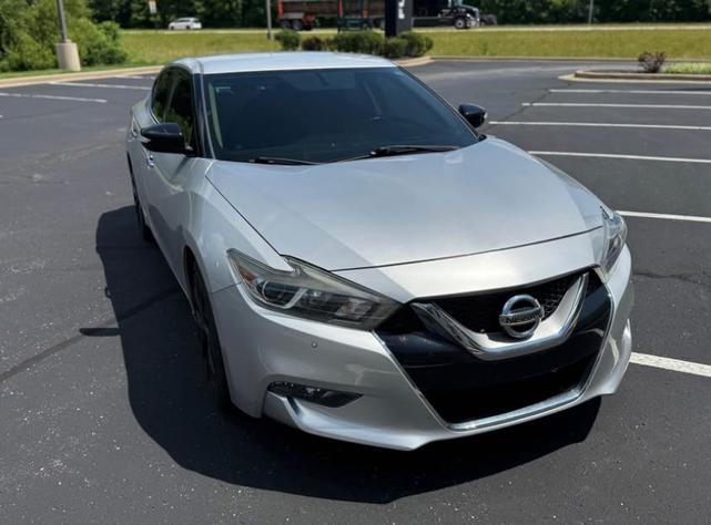 Photo of 2017 Silver Nissan Maxima