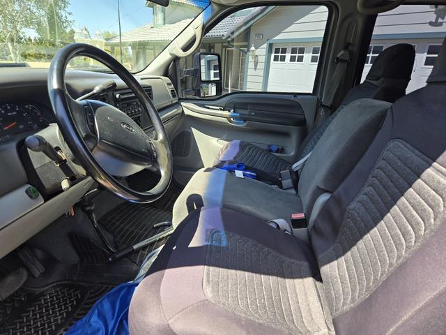 Photo of 2002 Gray Ford F-350