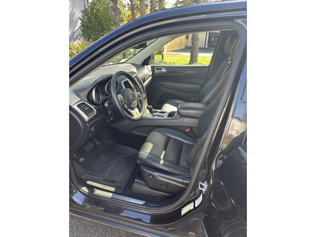 Photo of 2013 Black Jeep Grand Cherokee