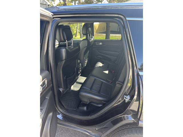 Photo of 2013 Black Jeep Grand Cherokee