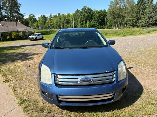 Photo of 2009 Blue Ford Fusion
