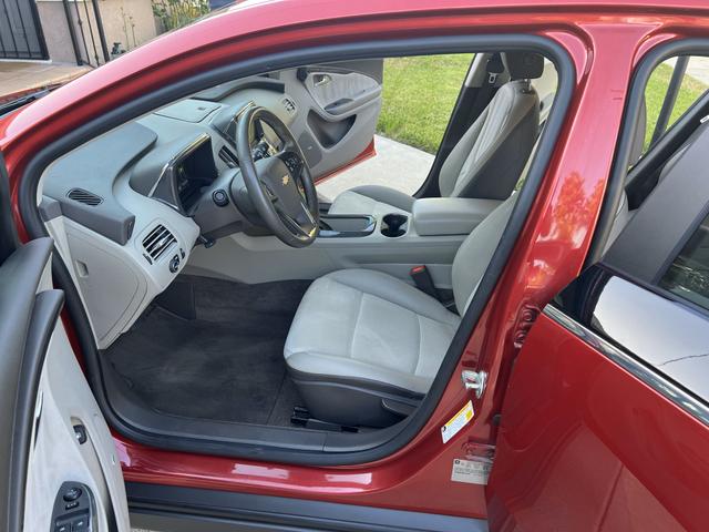 Photo of 2014 Red Chevrolet Volt