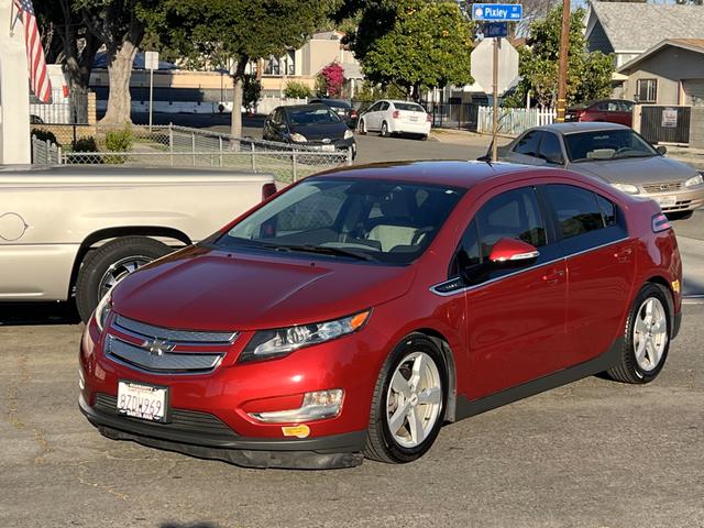 Photo of 2014 Red Chevrolet Volt