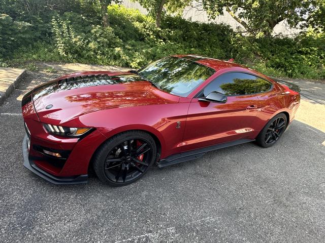 Photo of 2022 Red Ford Shelby GT500