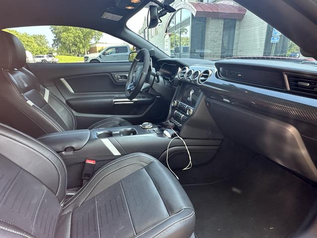 Photo of 2022 Red Ford Shelby GT500