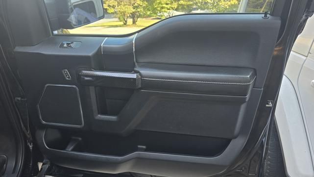 Photo of 2019 Black Ford F-150