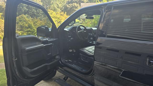 Photo of 2019 Black Ford F-150