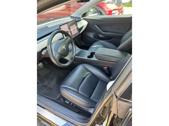 Photo of 2018 Black Tesla Model 3