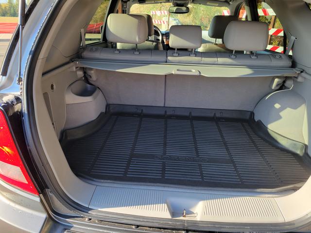 Photo of 2005 Gray Kia Sorento
