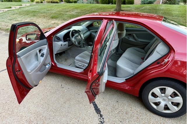 Photo of 2009 Red Toyota Camry