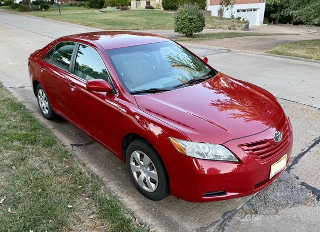 Photo of 2009 Red Toyota Camry
