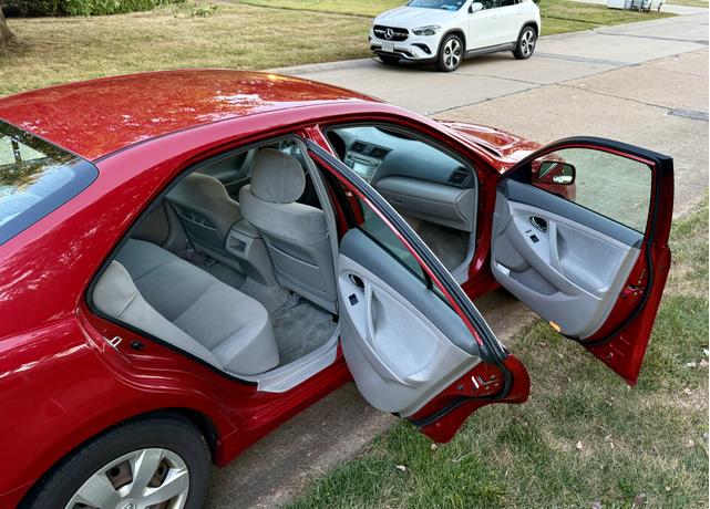 Photo of 2009 Red Toyota Camry
