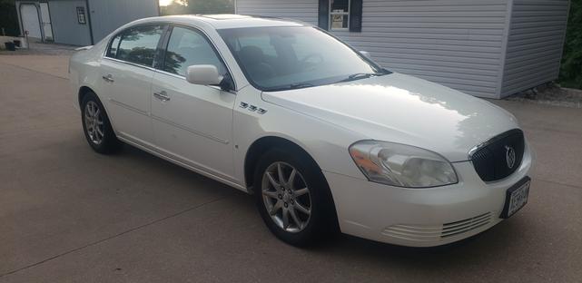 Photo of 2006 White Buick Lucerne