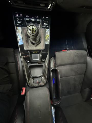 Photo of 2022 Gray Porsche 911