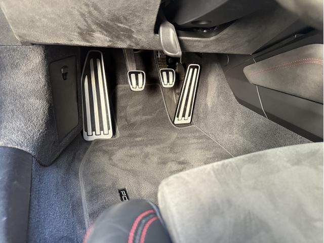 Photo of 2022 Gray Porsche 911