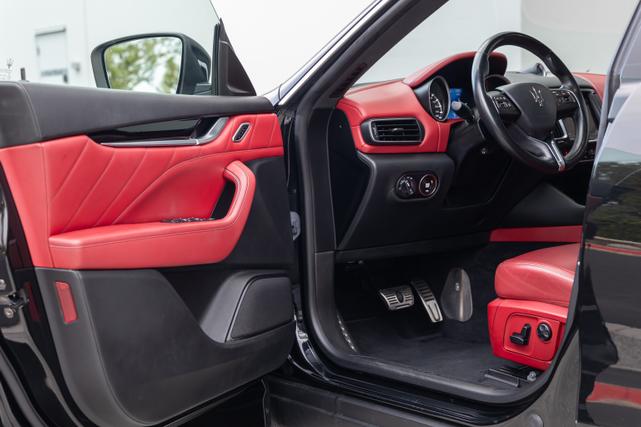 Photo of 2019 Black Maserati Levante