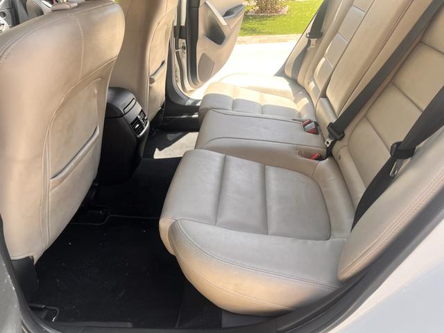 Photo of 2014 White Mazda Mazda6