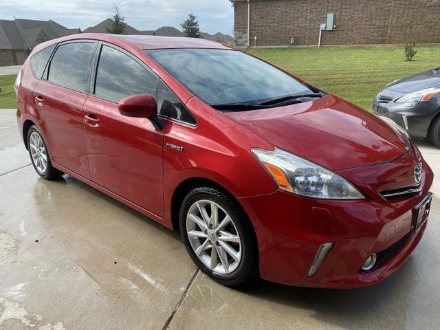 Photo of 2013 Red Toyota Prius v